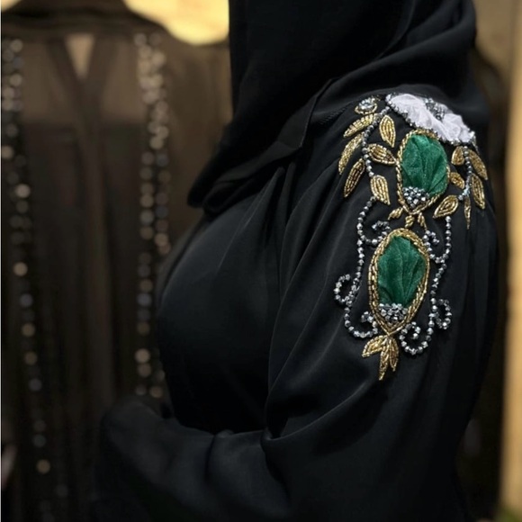 🌹DUBAI HANDWORK ABAYA MODEST WEAR MUSLIM ABAYA HIJAB 🌹 - Picture 2 of 3